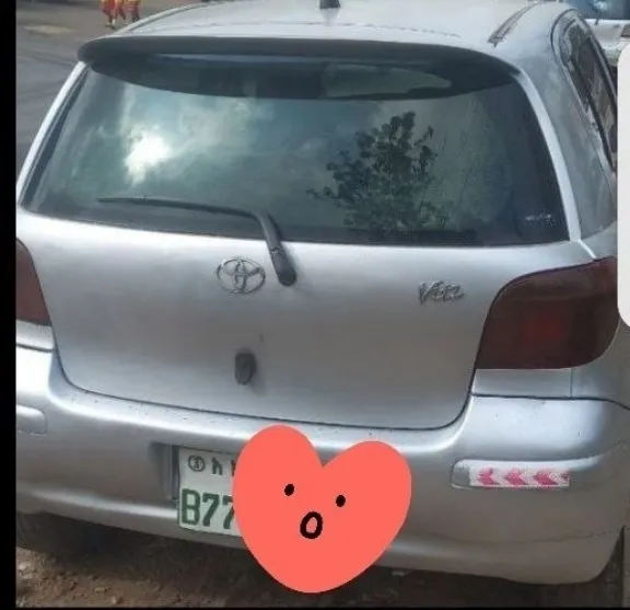 Toyota Vitz 2004 Automatic – photo 3