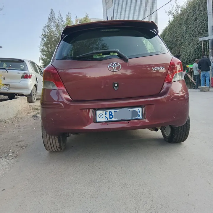Toyota Yaris Compact 2010 – photo 8