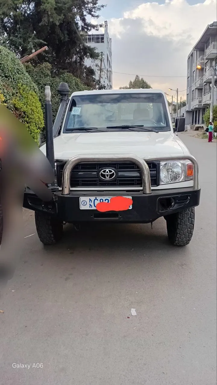 Toyota Land Cruiser 1HZ Pickup – photo 3