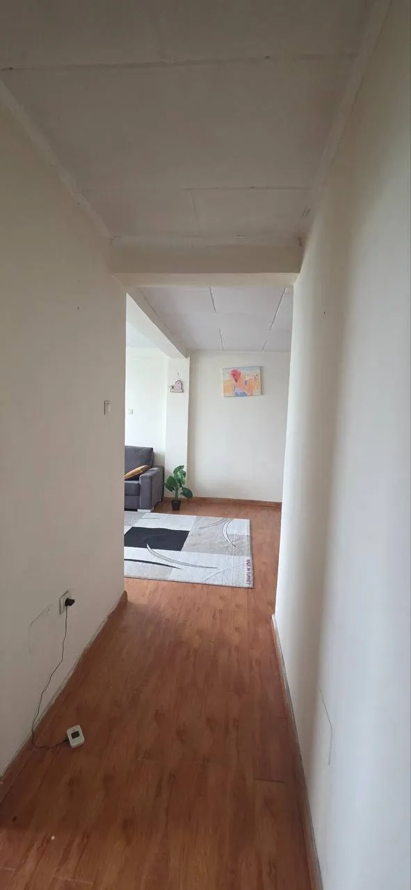 3 Bedroom Apartment in Summit – photo 3