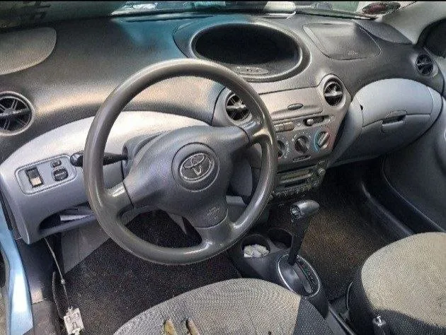 Toyota Vitz 2002 Automatic – photo 3