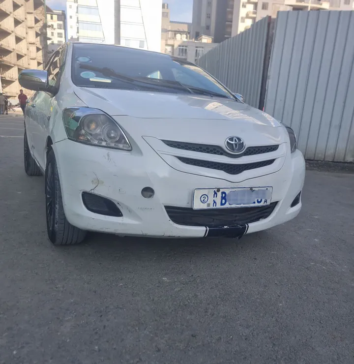 Toyota Yaris Belta 2010 1.0L – photo 4