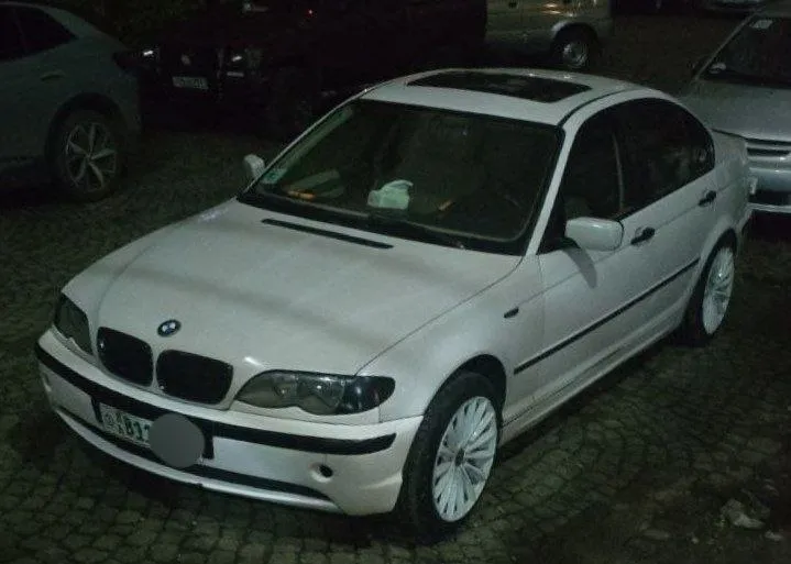 BMW 318i 2001 Automatic – photo 4