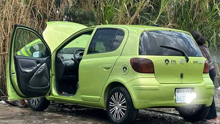 Toyota Vitz 2004 Automatic – photo 4