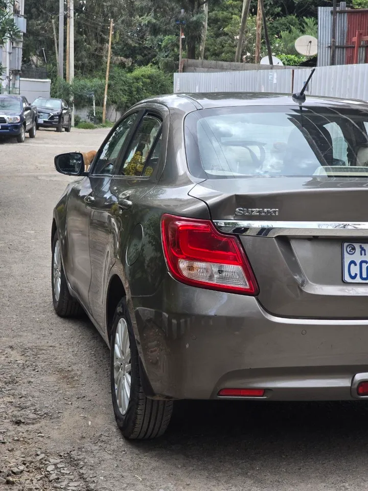 Suzuki Dzire 2021 Automatic – photo 7