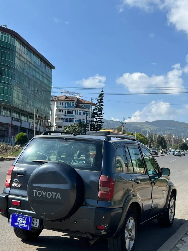 Toyota RAV4 D-4D 2004 – photo 3