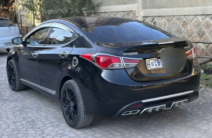 Hyundai Elantra 2012 1.6L Automatic – photo 4