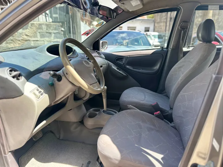 Toyota Platz 2001 Automatic – photo 3