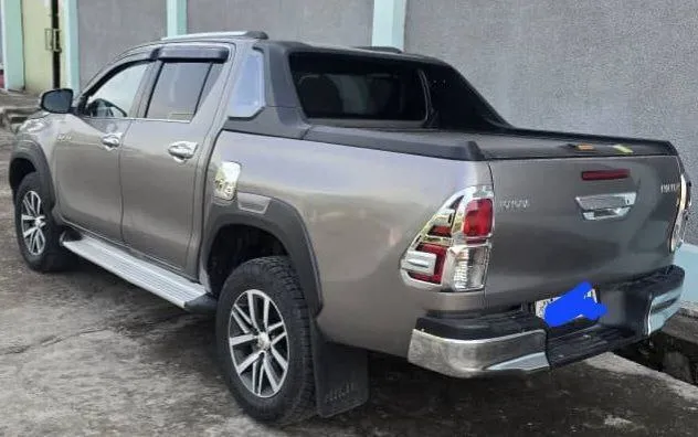 Toyota Hilux 2017 Automatic – photo 4