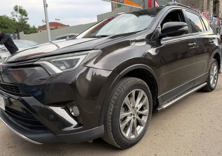 Toyota RAV4 2018 2.0L Automatic – photo 5