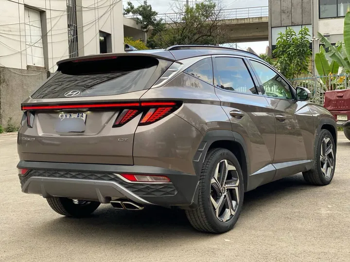 Hyundai Tucson 2022 SUV – photo 7