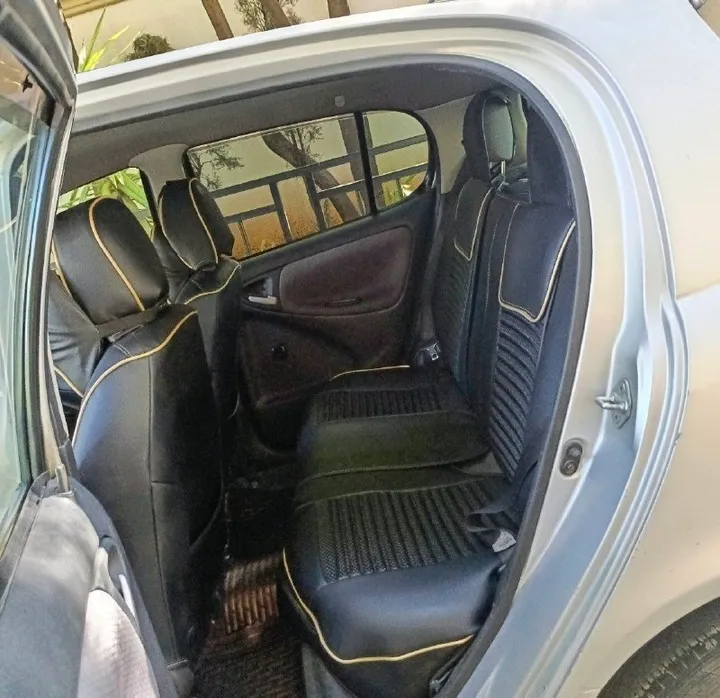 Toyota Vitz Automatic 2003 – photo 4