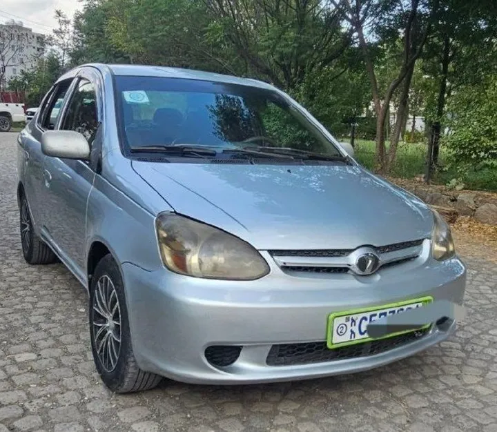 Toyota Platz 2005 Automatic – photo 4
