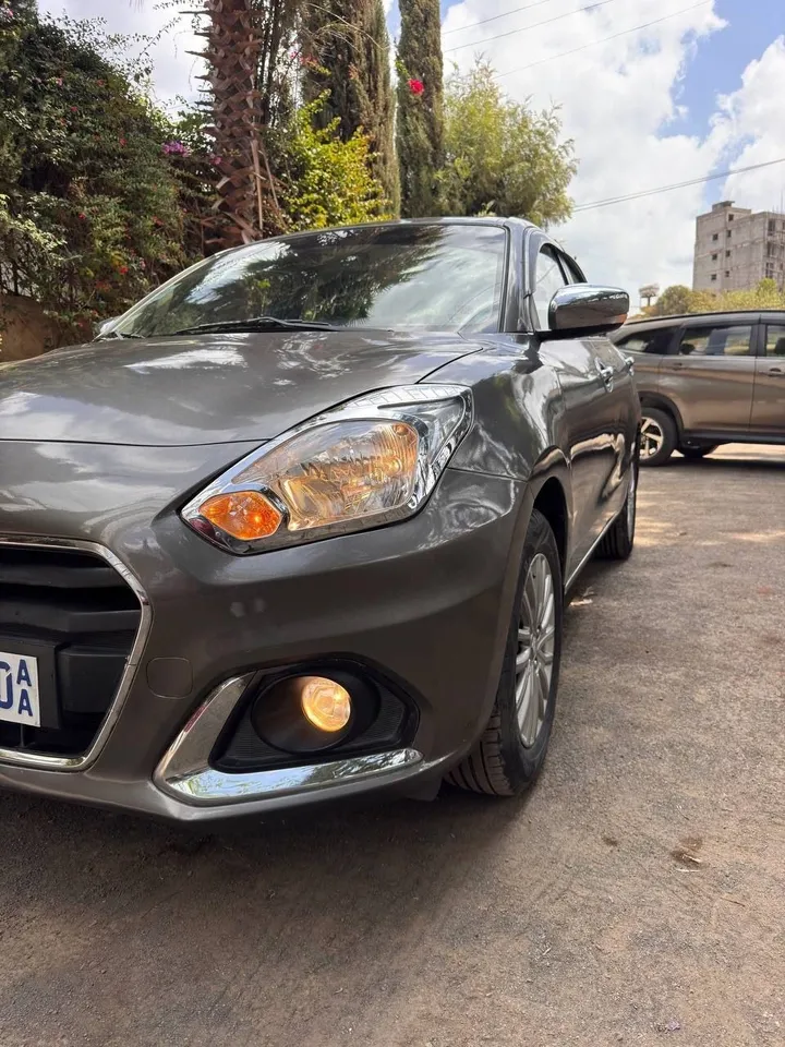 Suzuki Dzire 2022 Automatic – photo 4