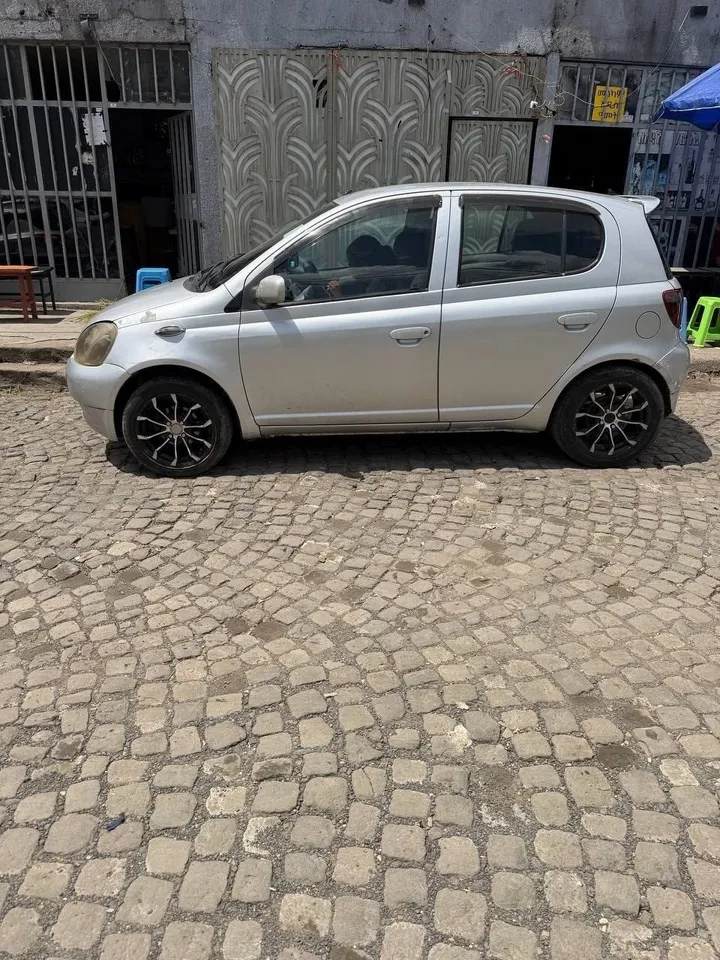 Toyota Vitz 2001 Automatic – photo 6