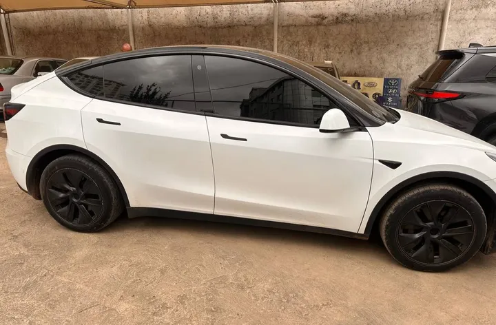 Tesla Model Y 2023 – photo 3