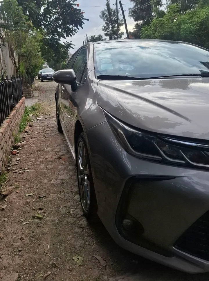 Toyota Corolla D4-T 2022 Full Option – photo 3