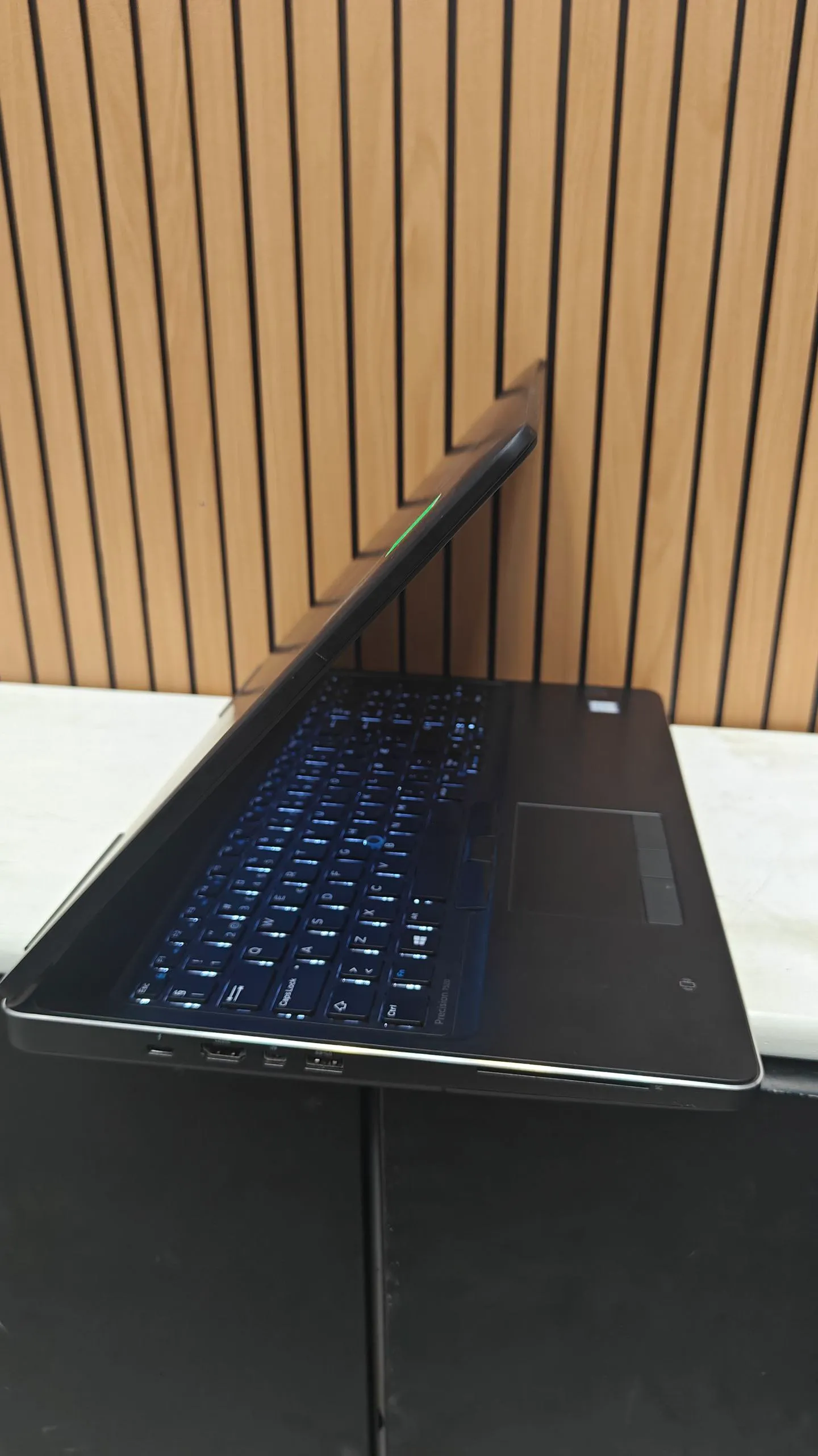 Dell Precision 7520 Laptop – photo 3