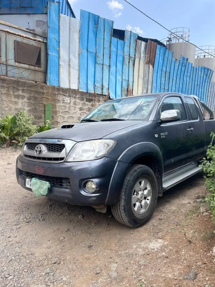 Toyota Hilux D-4D Pickup 2008 – photo 6