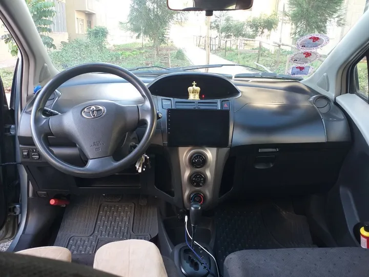 Toyota Compact 2008 Automatic – photo 4