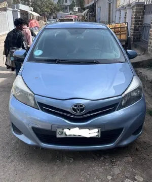 Toyota Yaris Compact 2012 Automatic