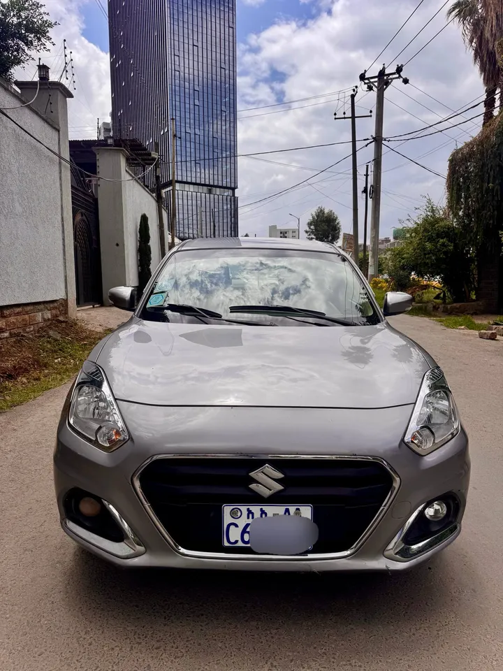 Suzuki Dzire 2021 Automatic – photo 3