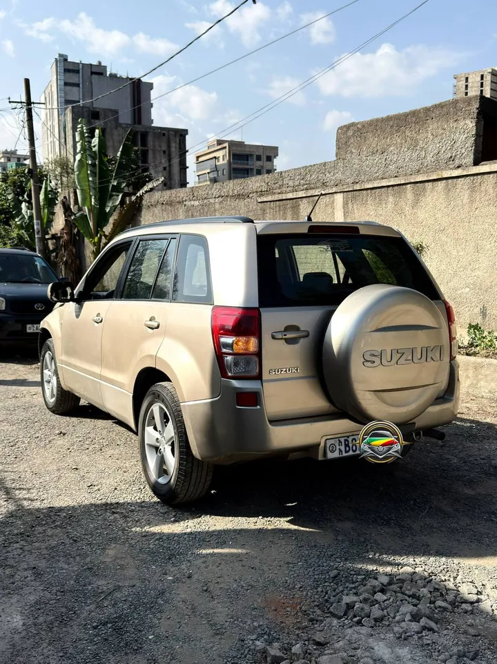 Suzuki Grand Vitara 2009 Automatic – photo 5