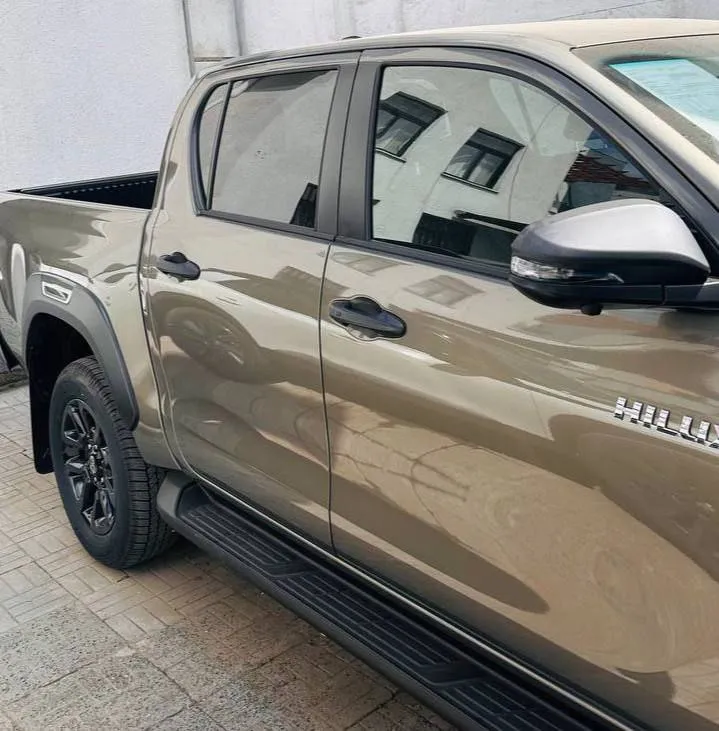 Toyota Hilux Invincible Hybrid 2025 – photo 6