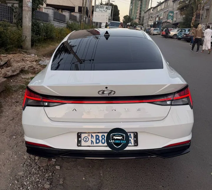 Hyundai Avante Hybrid 2021 – photo 5