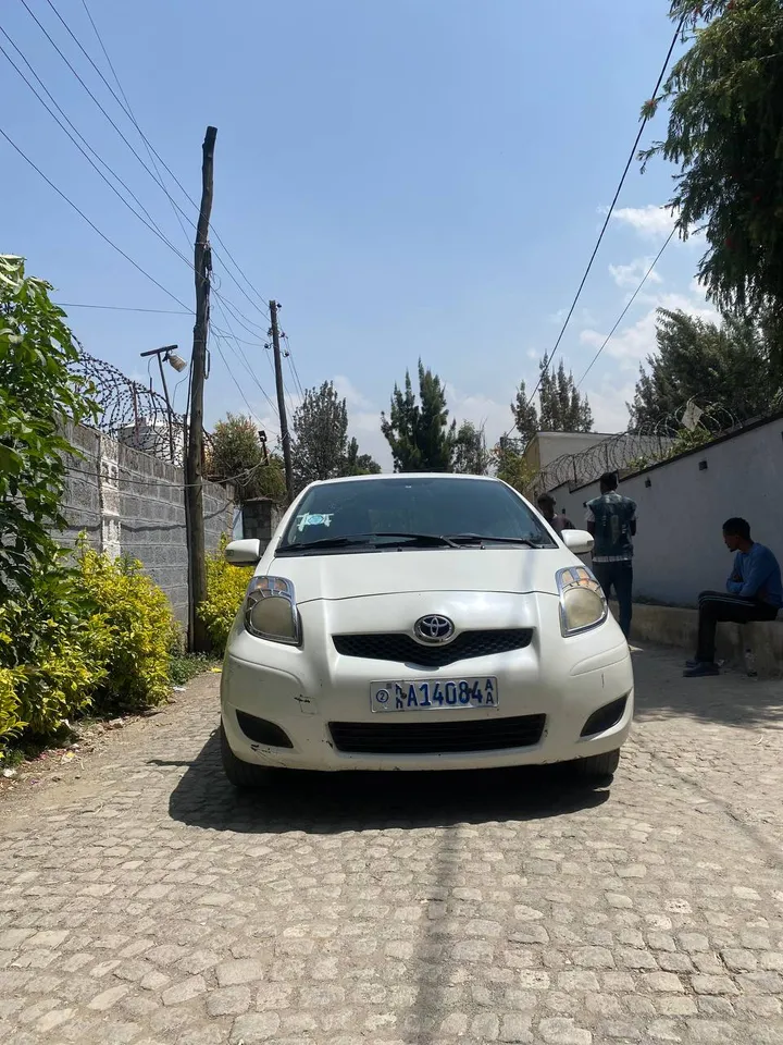 Toyota Hatchback 2008 Automatic – photo 3
