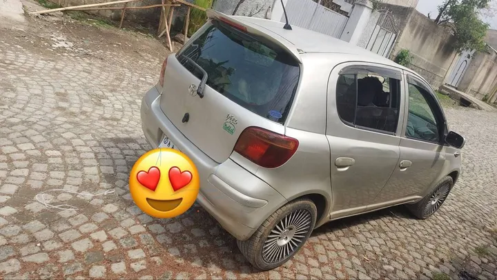 Toyota Vitz 2004 Automatic – photo 3