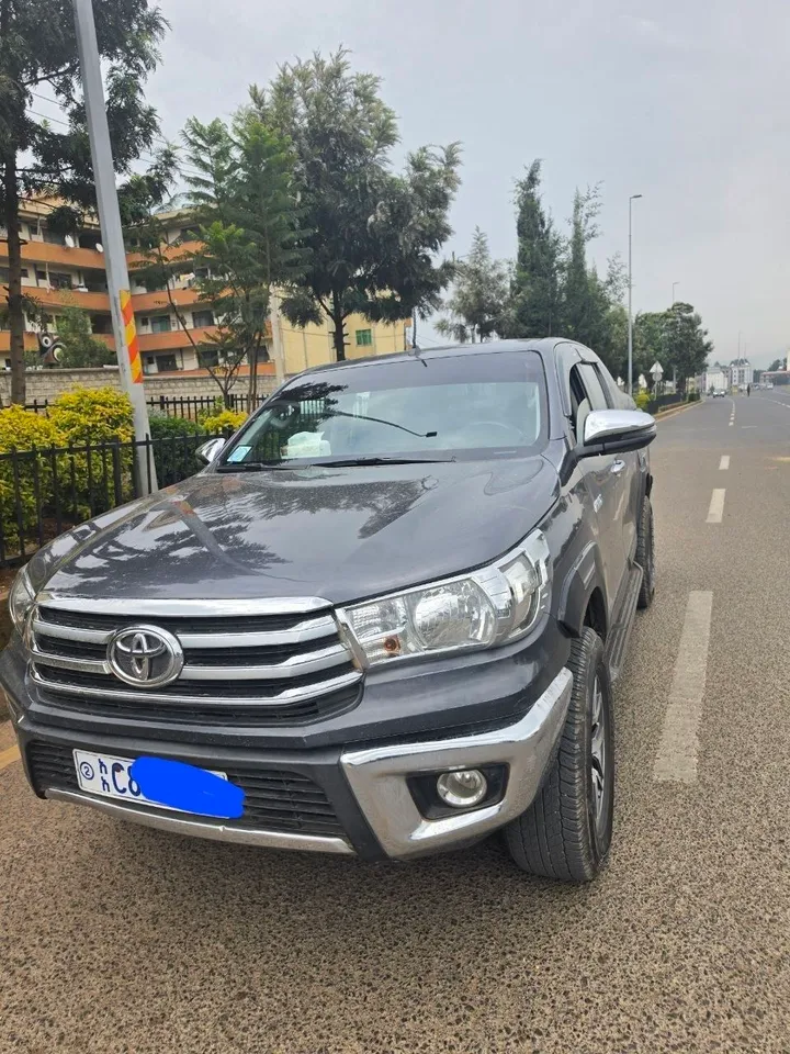 Toyota Hilux Revo Double Cab 2018 – photo 4
