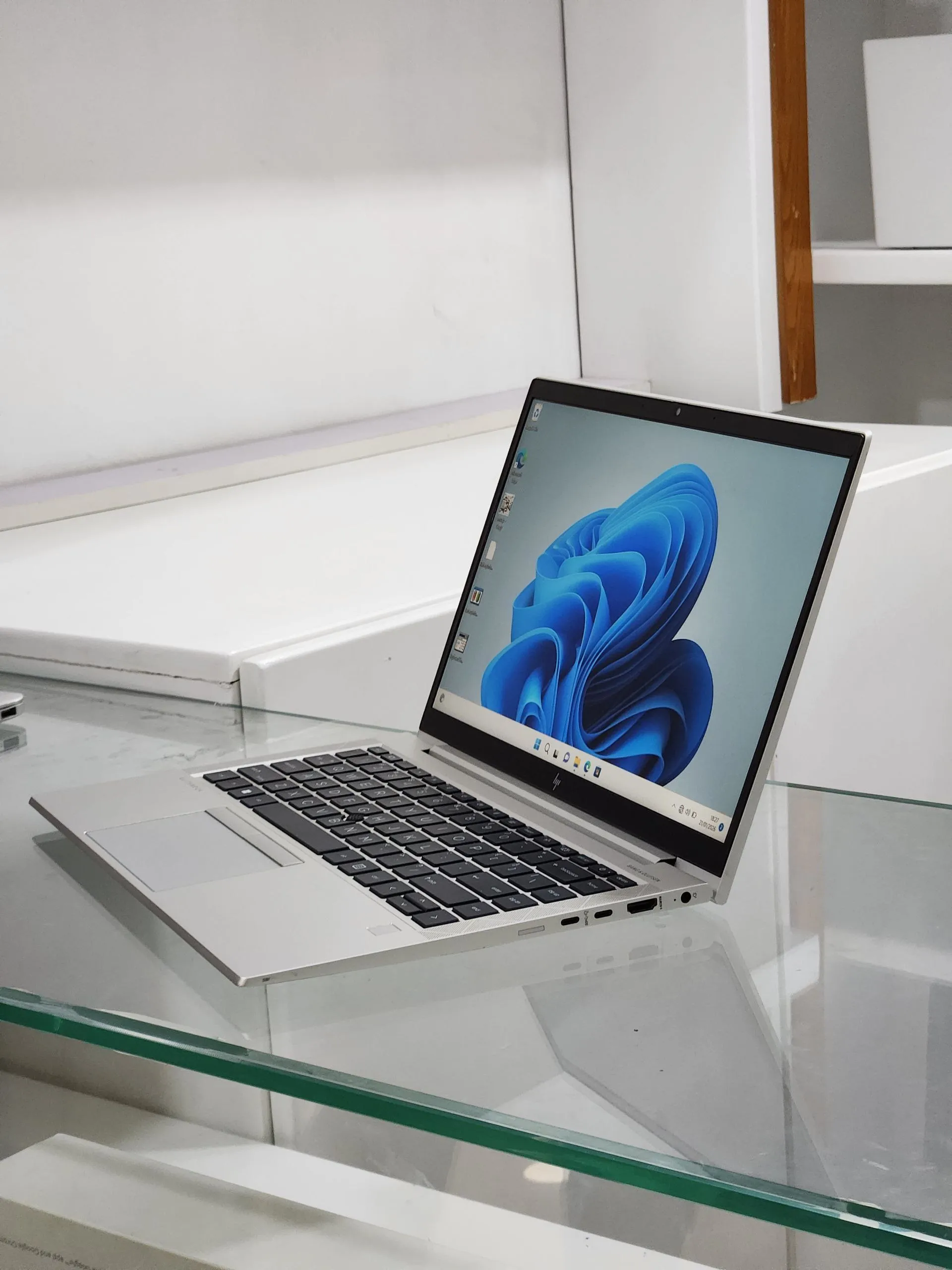 HP EliteBook 840 G8 16GB 512GB – photo 3