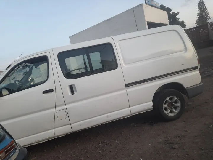 Model 2003 Yeger Ust Van – photo 7