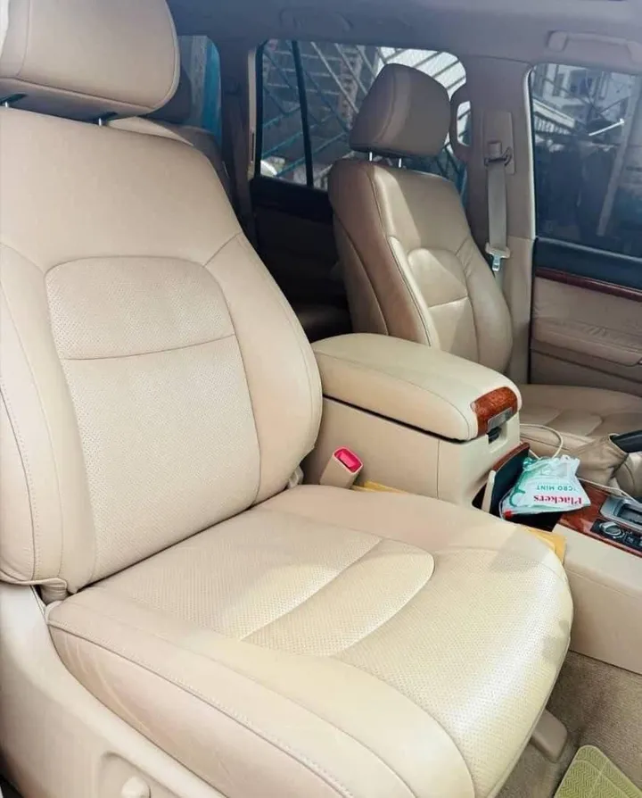 Toyota Land Cruiser VXR 2016 SUV – photo 4