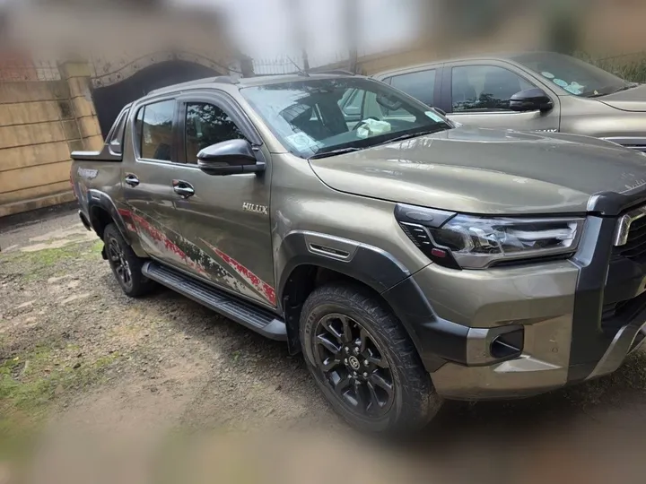 Toyota Hilux Double Cab 2022 – photo 3