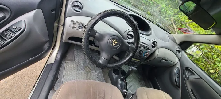 Toyota Vitz 2002 Automatic – photo 7