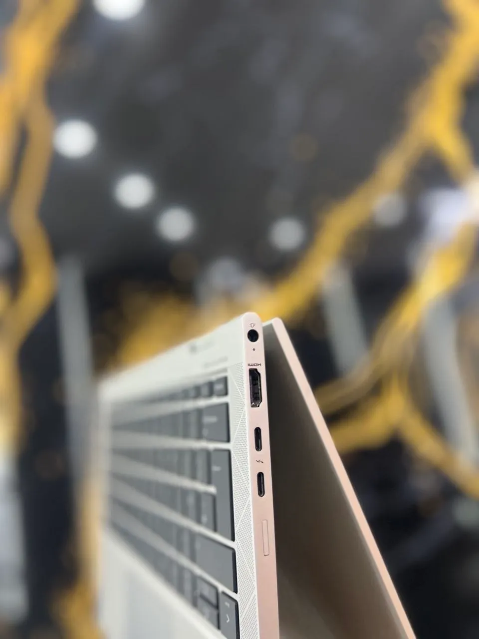 HP EliteBook x360 830 G8 – photo 6