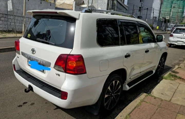 Toyota Landcruiser V8 VX 2010 – photo 5