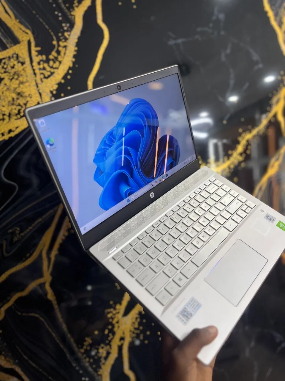 HP Pavilion 14 i7 Laptop – photo 10