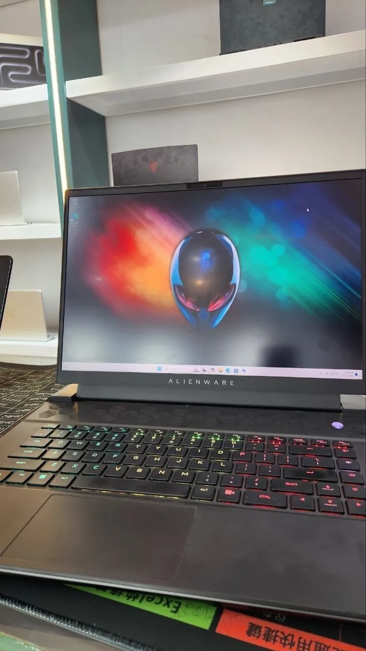Alienware m16 R1 RTX 4080 Laptop – photo 4