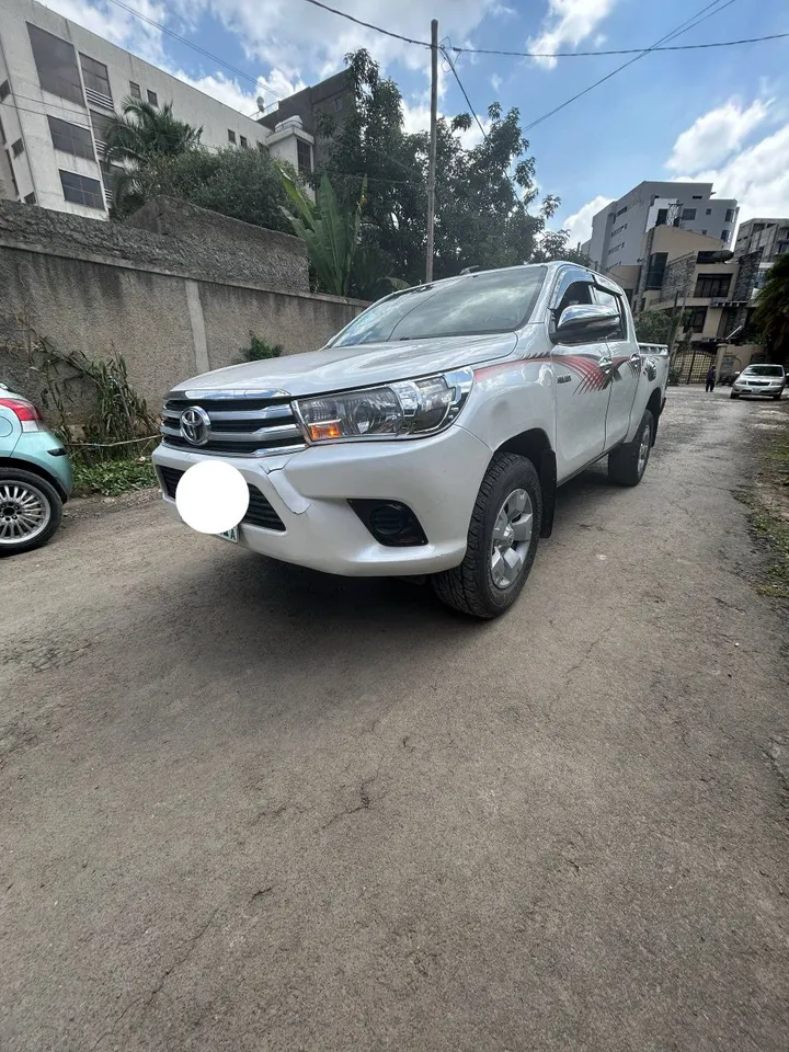 Toyota Revo Double Cab 2016 – photo 6
