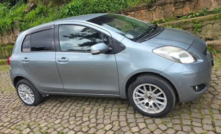Toyota Yaris Compact 2008 Automatic – photo 3
