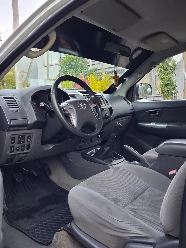 Toyota Hilux King Cab 2013 – photo 7