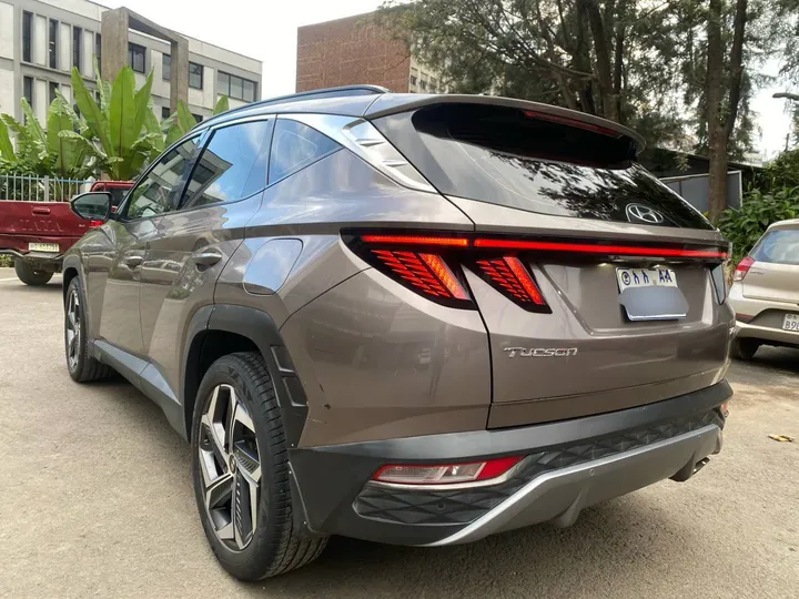 Hyundai Tucson 2022 SUV – photo 5