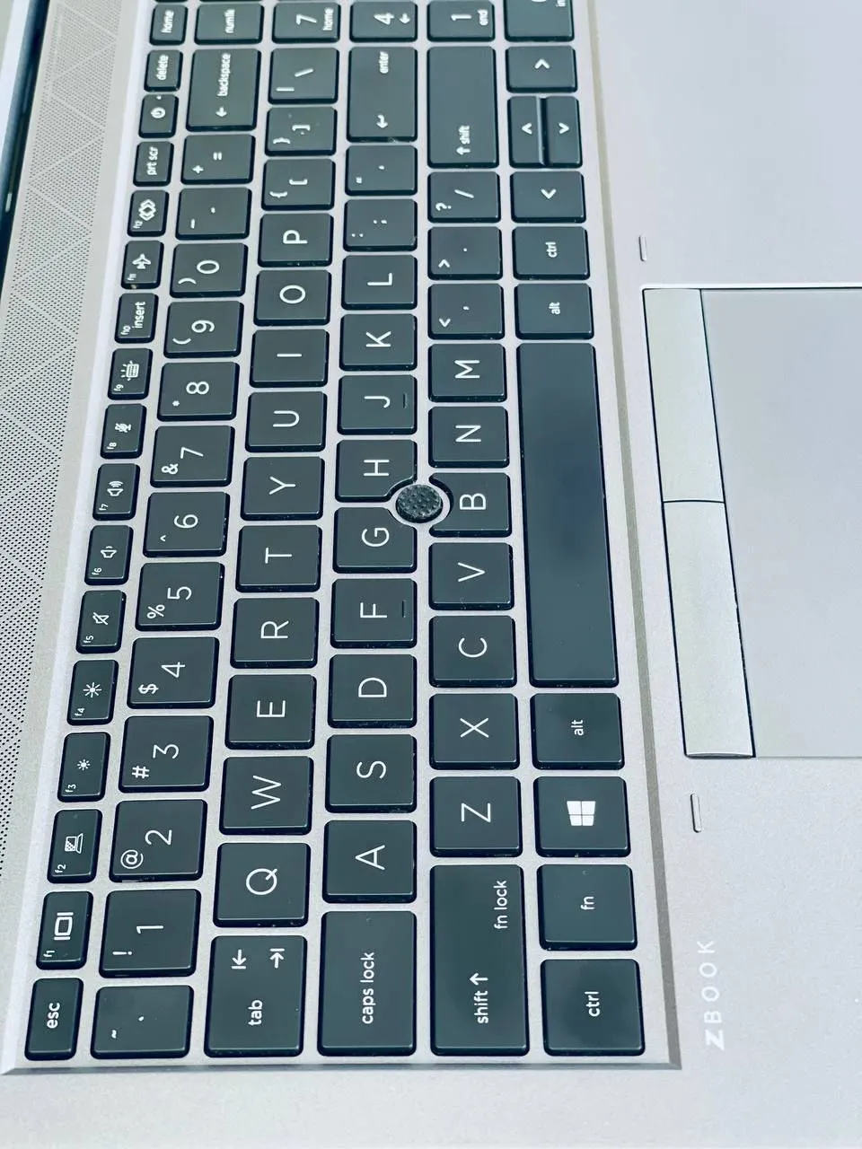 HP ZBook i7 16GB 512GB Laptop – photo 6