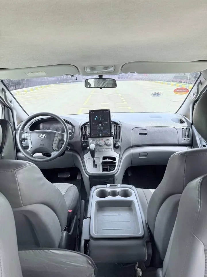 Hyundai Grand Starex 2011 Automatic – photo 6
