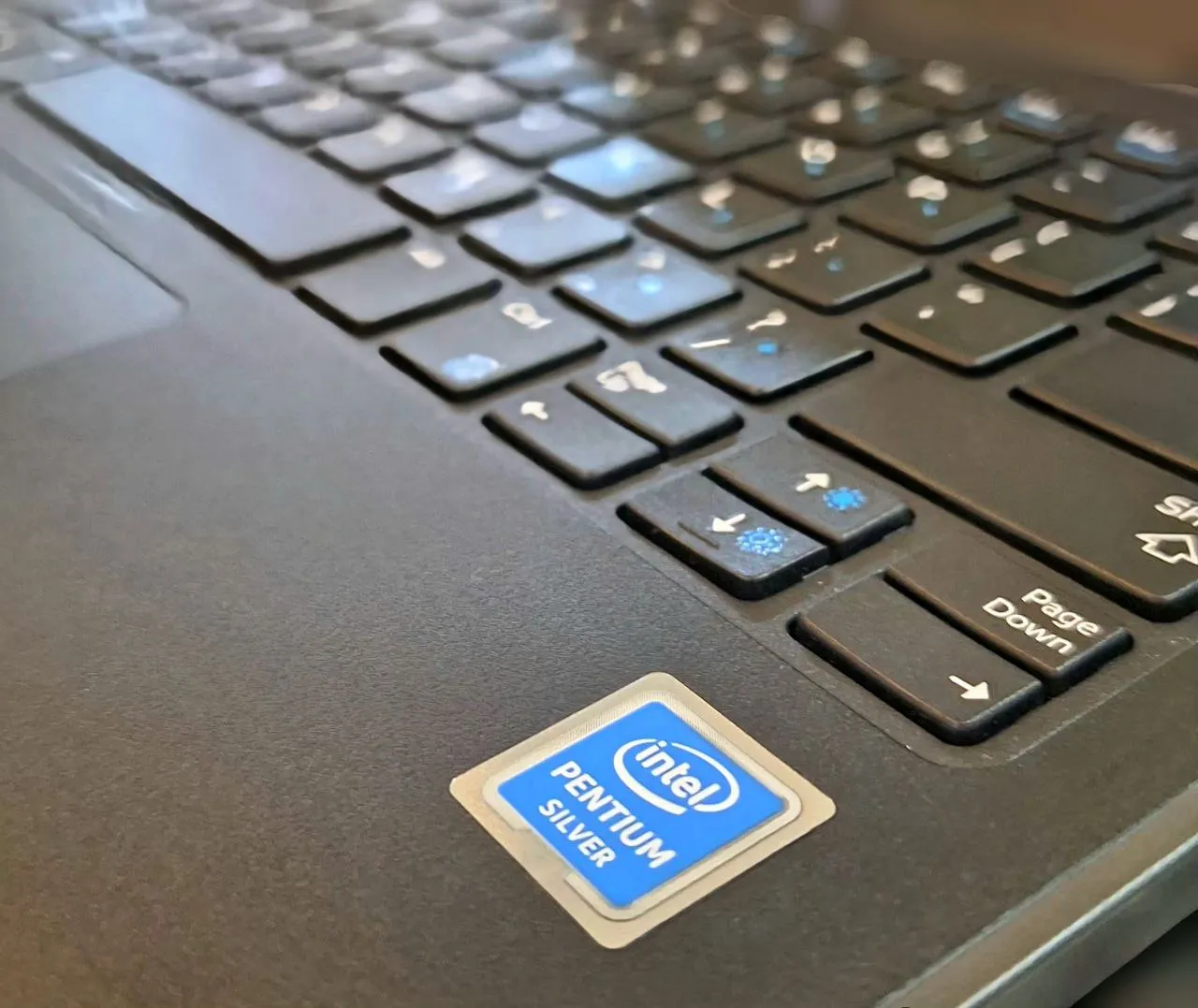 Dell Latitude 3190 Laptop 8GB 128GB – photo 3