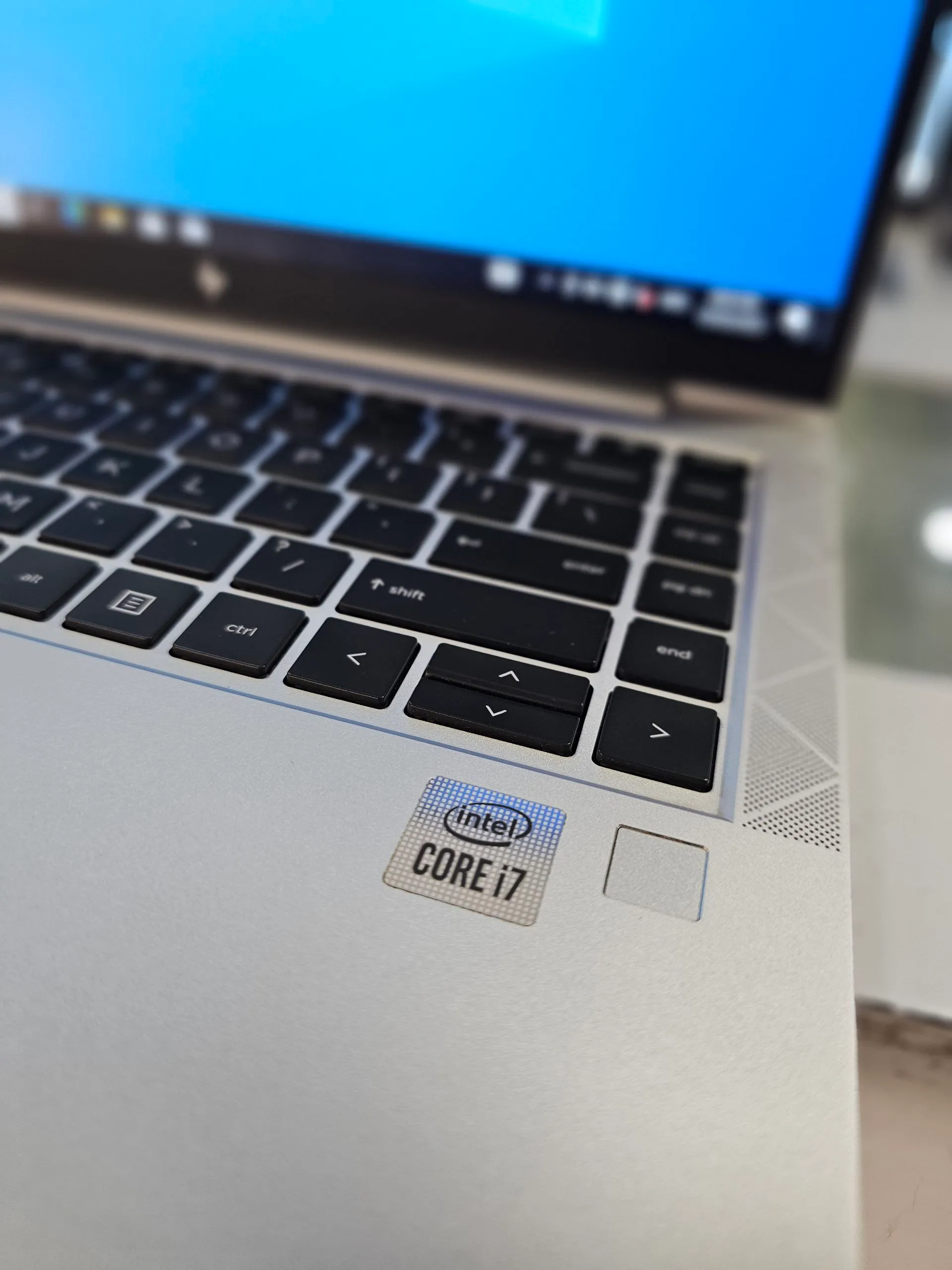 HP EliteBook 830 G7 i7 Laptop – photo 3