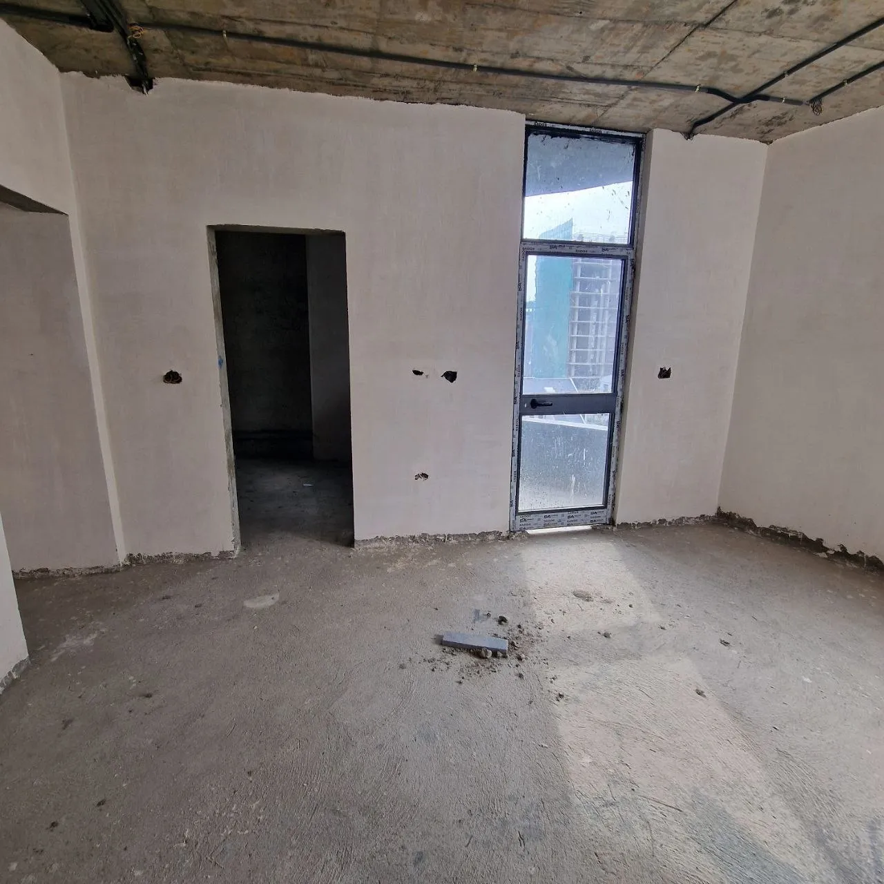 Luxury 2 Bedroom Apartment for Sale – photo 6